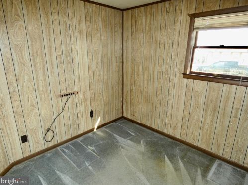 2219 Henlopen Ave, Wilmington DE  19804-3621 exterior