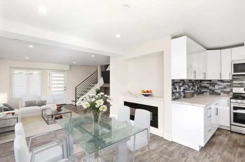 6160 Pacific Coast Hwy, Redondo Beach CA  90277-5907 exterior