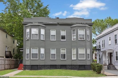 549 Prospect St, East Orange, NJ 07017-3216