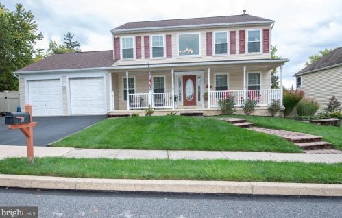 1 Leatherwood Dr, Collegeville, PA 19426-3903