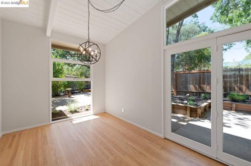 1890 Eloise Ave, Concord CA  94523-2102 exterior