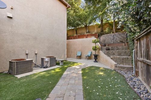 1238 River Pointe Dr, Lodi CA  95240-0564 exterior