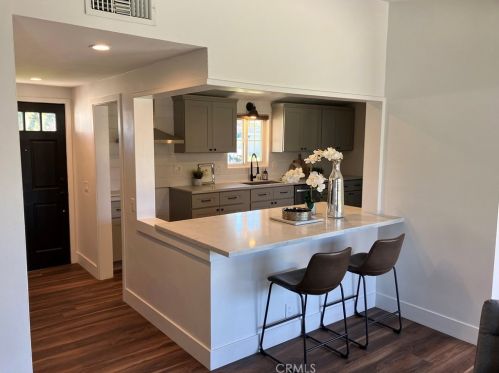 4903 Banewell Ave, Covina CA  91722-1206 exterior