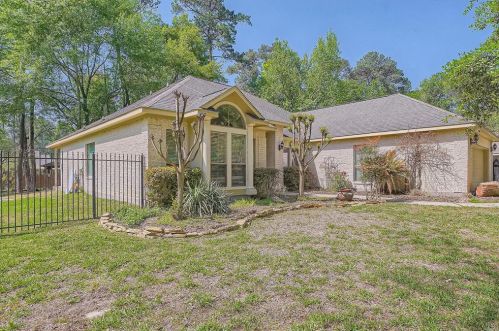211 Mcdaniel Dr, Magnolia, TX 77354-4867