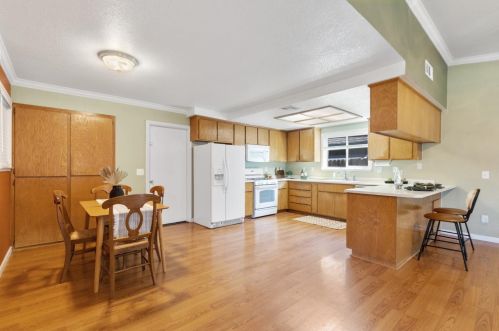 6747 Sun Brae Ct, Rio Linda CA  95673-3276 exterior