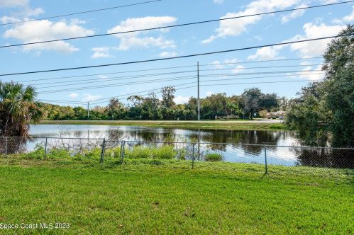 2345 Snead Ct, Titusville, FL 32780-5228