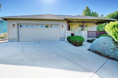 992 Spring Way, Ashland, OR 97520-1403