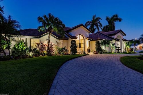 579 Neapolitan Way, Naples FL  34103-8567 exterior