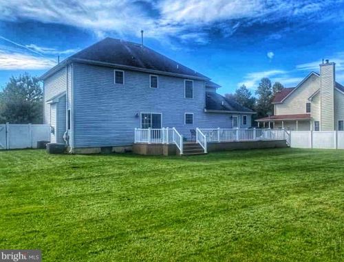 15 Augusta St, North Hanover, NJ 08562-2344