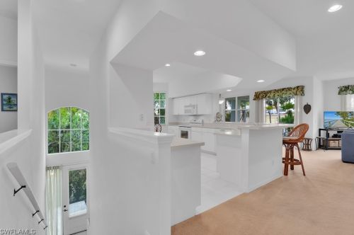 9051 Las Maderas Dr, Bonita Springs, FL 34135-2821