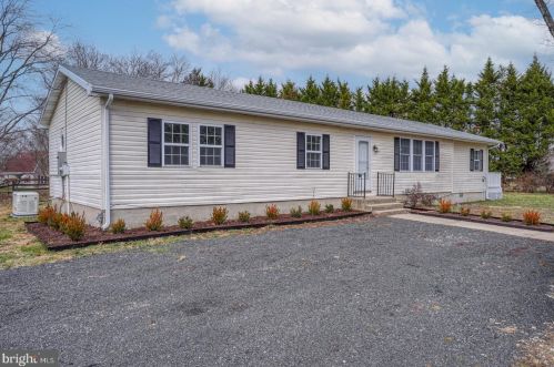 637 Oak Hill School Rd, Blackbird DE  19734-9211 exterior