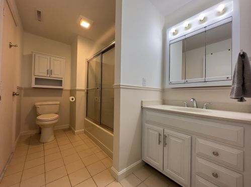 39 Bluestone Dr, Nashua NH  03060-6824 exterior