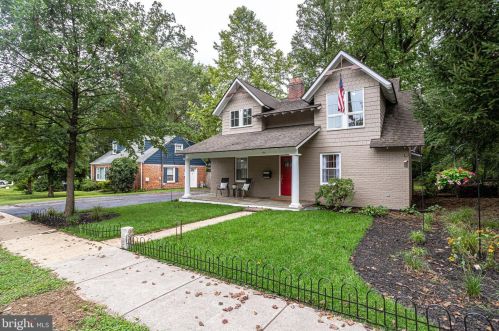 300 Pennsylvania Ave, Falls Church, VA 22046-3242
