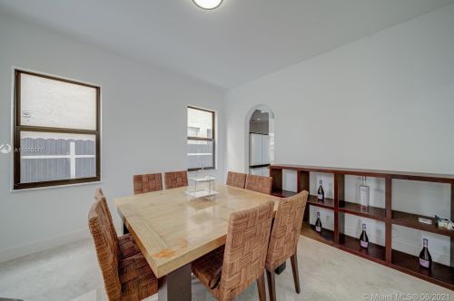 8941 178th St, Hialeah FL  33018-6554 exterior