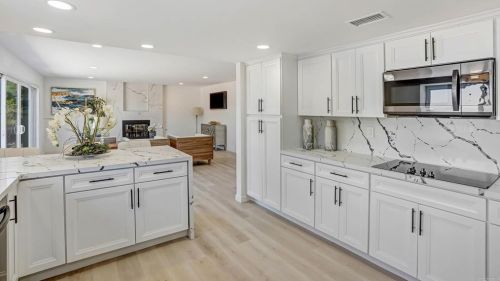 1901 Hacienda Dr, El Cajon CA  92020-1056 exterior