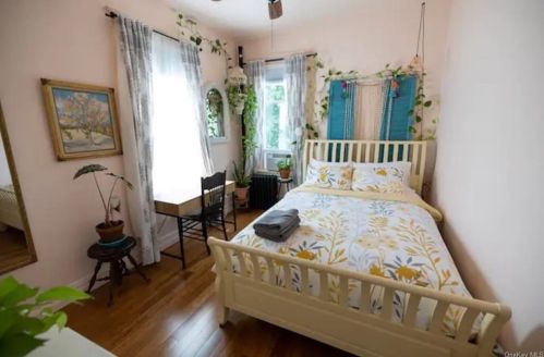 2733 Gifford Ave, Bronx, NY 10465-1814