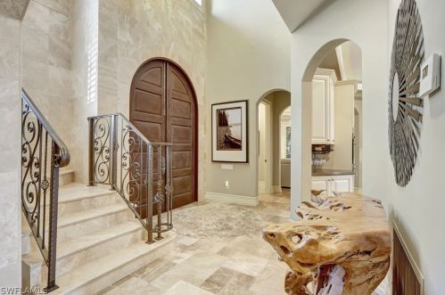 1947 Gordon River Ln, Naples, FL 34104-5298