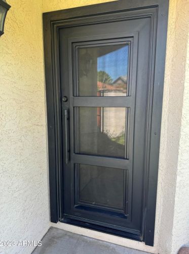 4621 Carmen St, Phoenix, AZ 85044-5504