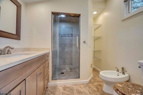 16 Maple Pkwy, Sparta NJ  07871-2011 exterior