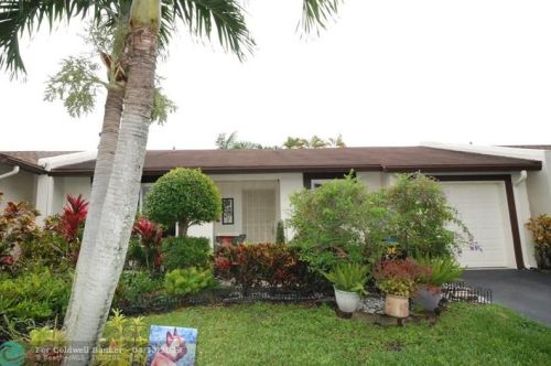 15907 Laurel Oak Cir, Delray Beach, FL 33484-5519