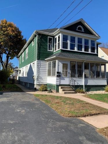 19 Woodland St, Plainville, CT 06062-2339