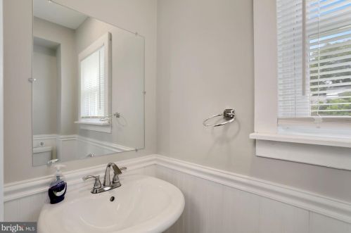 104 Church St, Blenheim NJ  08012-3905 exterior