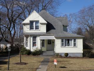 33 Washington Ave, Coxsackie, NY 12051-1222