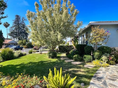 6560 Densmore Ave, Van Nuys, CA 91406-6024