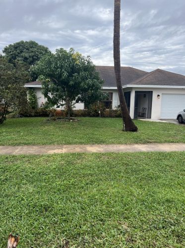 783 Ryanwood Dr, West Palm Beach, FL 33413-1125