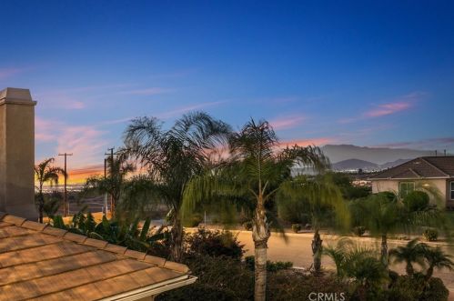 888 Highridge St, Riverside CA  92506-7564 exterior