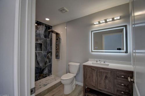 309 Holly Hill Rd, Thomasville NC  27360-5821 exterior