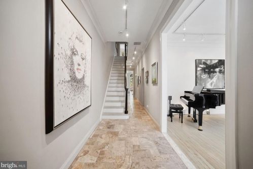 2815 Q St, Washington, DC 20020-3820