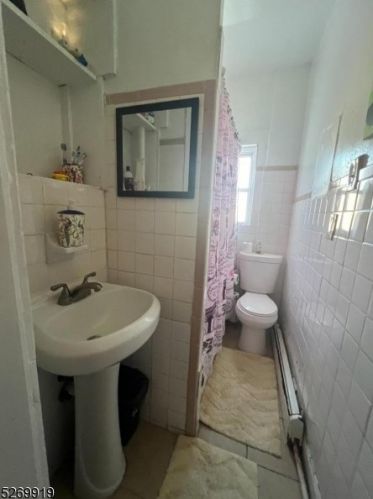 70 Butler St, Paterson NJ 07524-1777 exterior