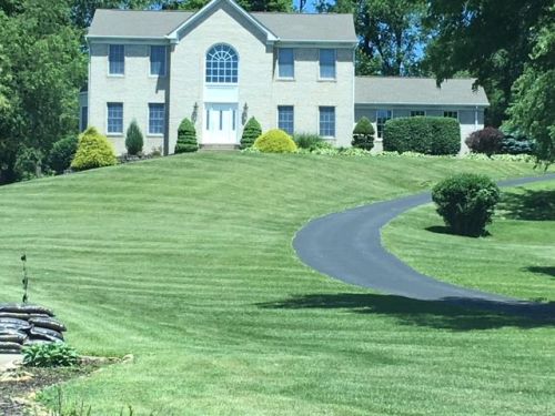 15 Tomey Rd, Noblestown, PA 15071-3035