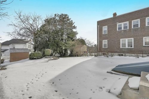 133 Rhodes St, New Rochelle NY  10801-4341 exterior