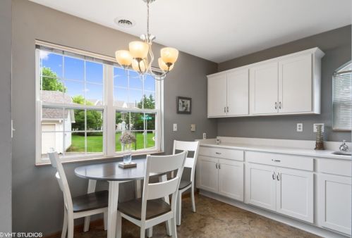 2925 Foggy Glen Dr, Valpo IN  46385-2988 exterior