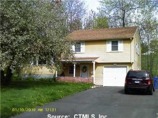 22 Brewer Dr, Bloomfield, CT 06002-2010