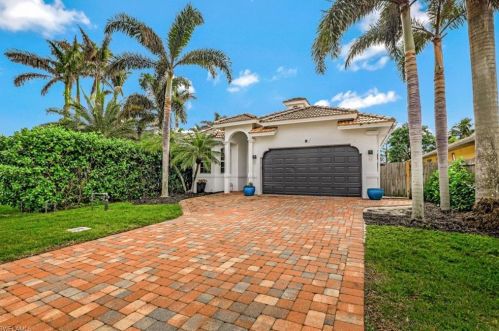 708 108th Ave, Naples, FL 34108-1872