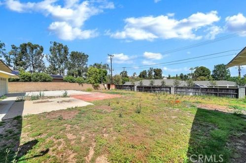 5152 Grandview Ave, Yorba Linda CA  92886-4239 exterior