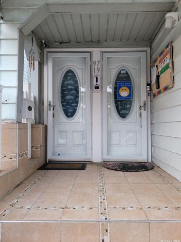 97-19 89th St, Jamaica NY  11421-1323 exterior