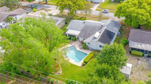 34 Woodlake Dr, Daytona Beach FL  32129-4050 exterior