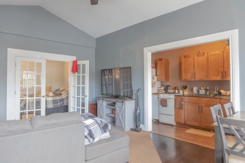 15 18th St, Deer Park NY  11729-3905 exterior