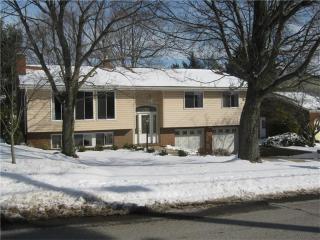 107 Kenney Dr, Sewickley, PA 15143-8712