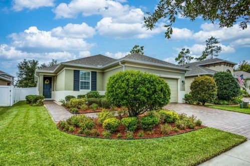 713 Preakness Cir, Deland, FL 32724-8009
