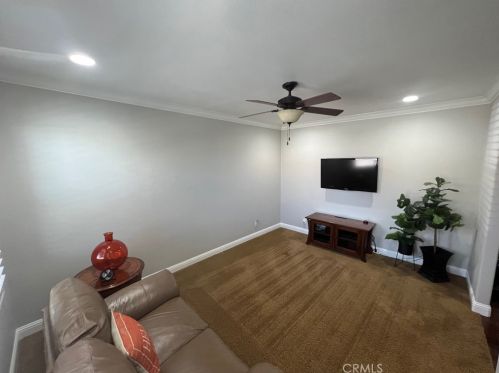 2363 Pinehurst Ave, Fresno CA  93730-5950 exterior