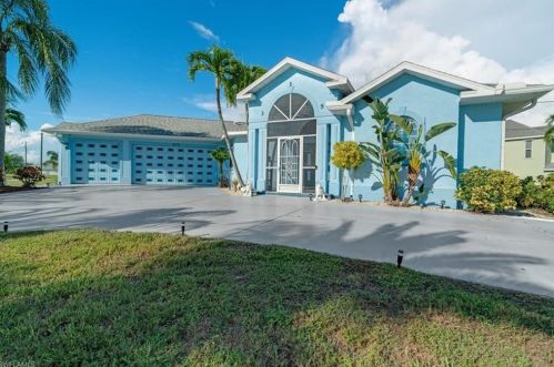 315 2nd Ave, Cape Coral, FL 33990-1094