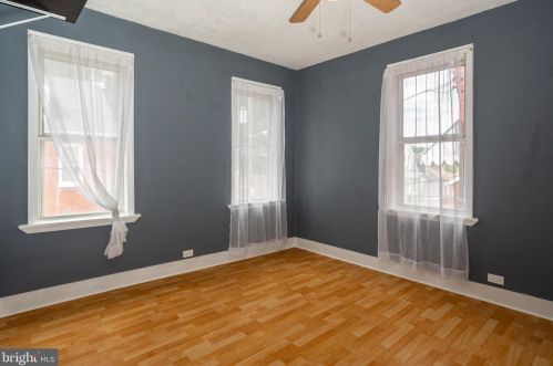 632 Poplar St, Lancaster PA  17603-5505 exterior