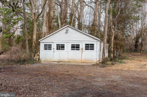 16241 Monrovia Rd, Madison Mills VA  22960-4506 exterior