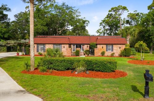 1088 Howell Creek Dr, Casselberry FL  32708-4414 exterior