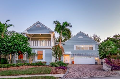 1050 Lake Hollingsworth Dr, Lakeland FL  33803-2267 exterior